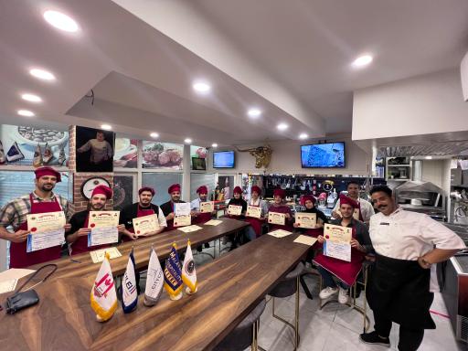 عکس آکادمی بین المللی ایران شف