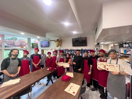 عکس آکادمی بین المللی ایران شف