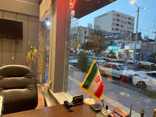 عکس مشاور املاک نوری