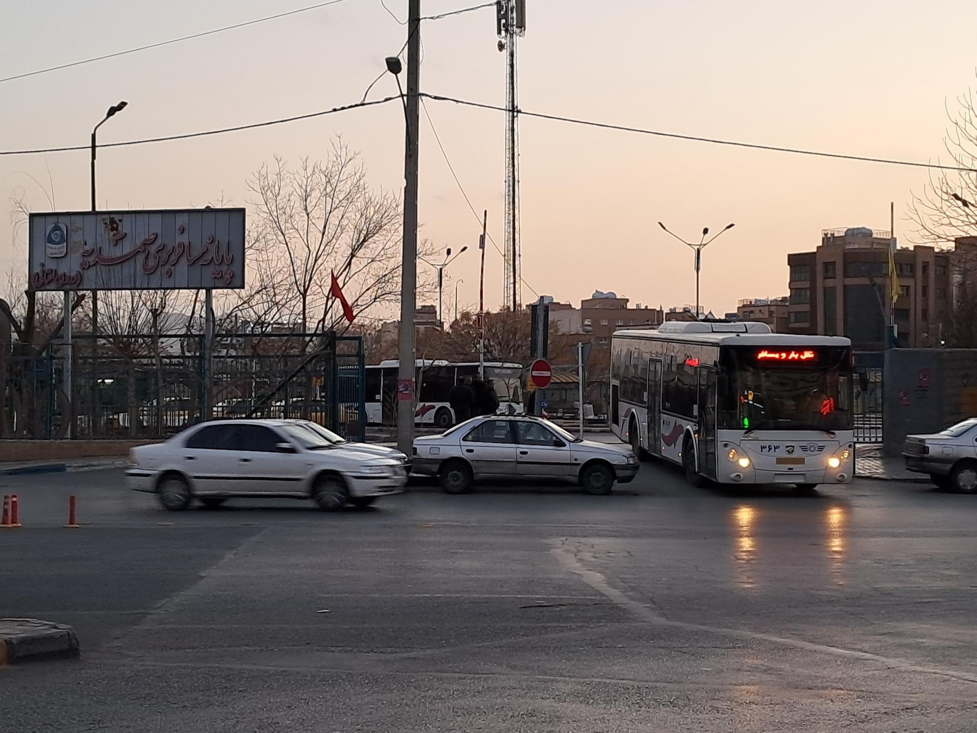 عکس ترمینال مسافربری صمدیه