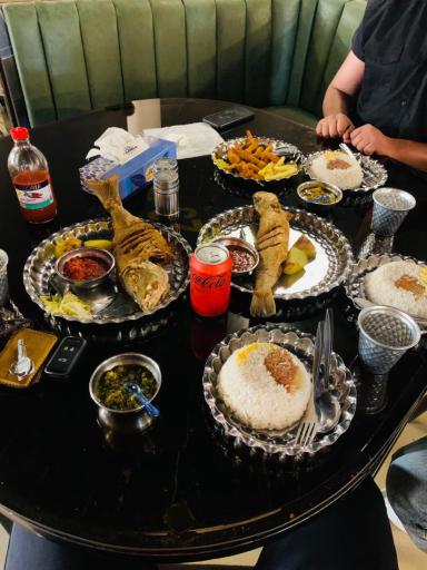 رستوران آقای ماهی