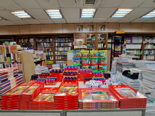 عکس شهرکتاب گلدیس