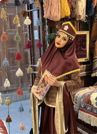 عکس سنتی دوزی کبیر (پوشاک دوزی قجری)