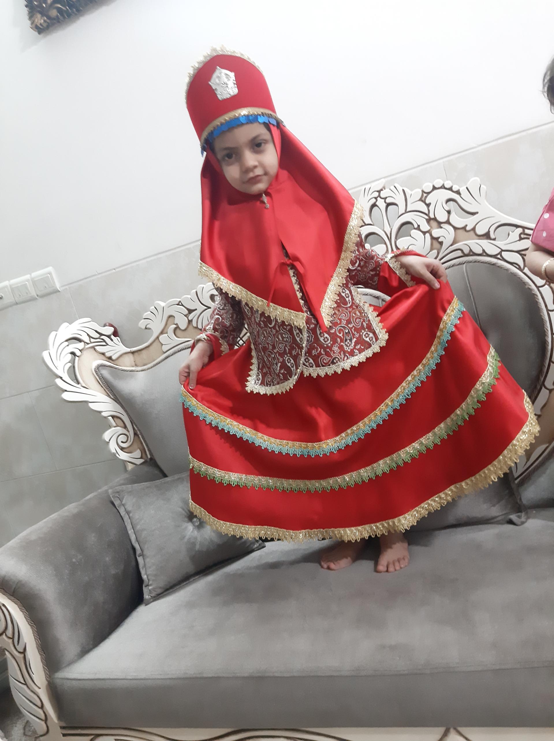 عکس سنتی دوزی کبیر (پوشاک دوزی قجری)