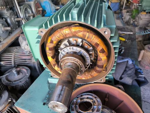 عکس فروشگاه الکتروموتور جریان 