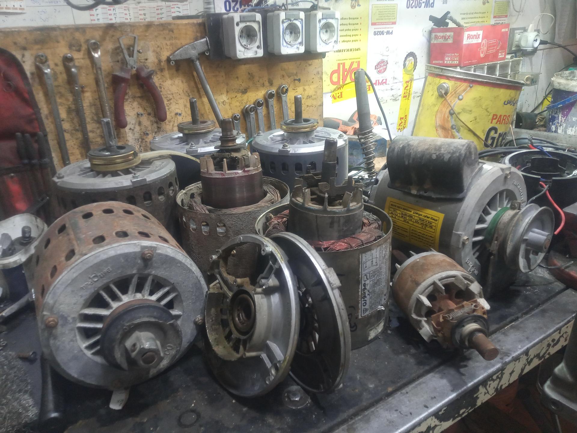 عکس سیم پیچی و تعمیر ابزار 