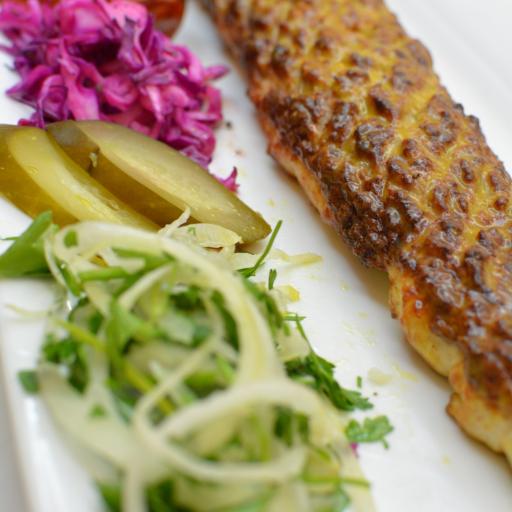 عکس رستوران جوان هنرور