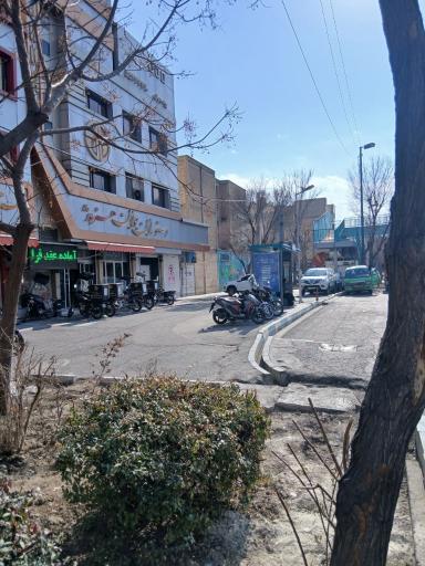 عکس رستوران جوان هنرور