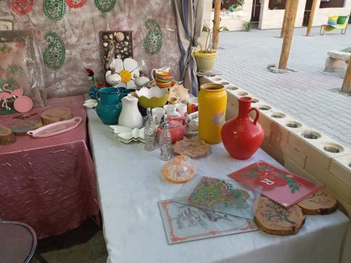 عکس بازارچه صنایع دستی بانوان لامرد