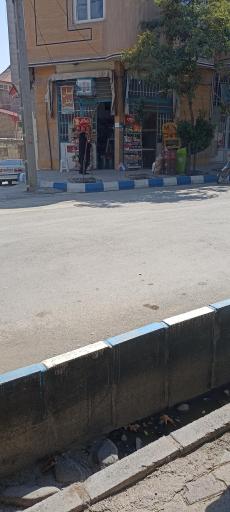 عکس سوپرمارکت آقای پاسبان 