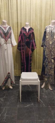 عکس موزه پارچه و لباس‌های سلطنتی نیاوران