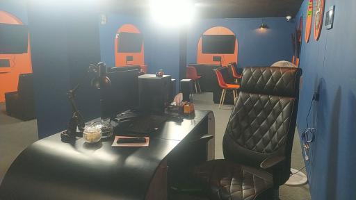 عکس گیم‌نت بازی خانه‌ی گلدسته