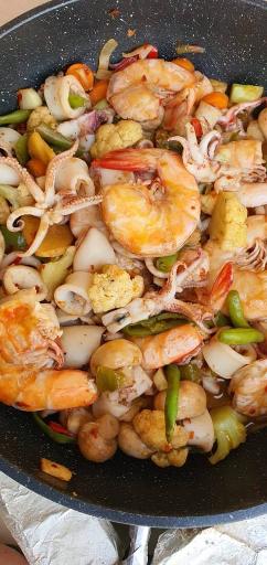 عکس رستوران غذاهای دریایی کاپیتان 