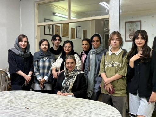 آموزشگاه  کیمیای دانش