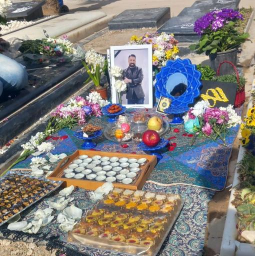 عکس مزار حمید هیراد
