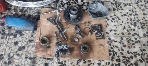 عکس تعمیرگاه تخصصی خودرو چینی جواد رضایی