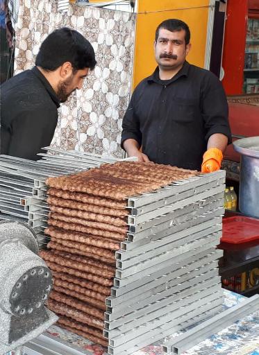 عکس کباب سنتی و دل و جگر طاها