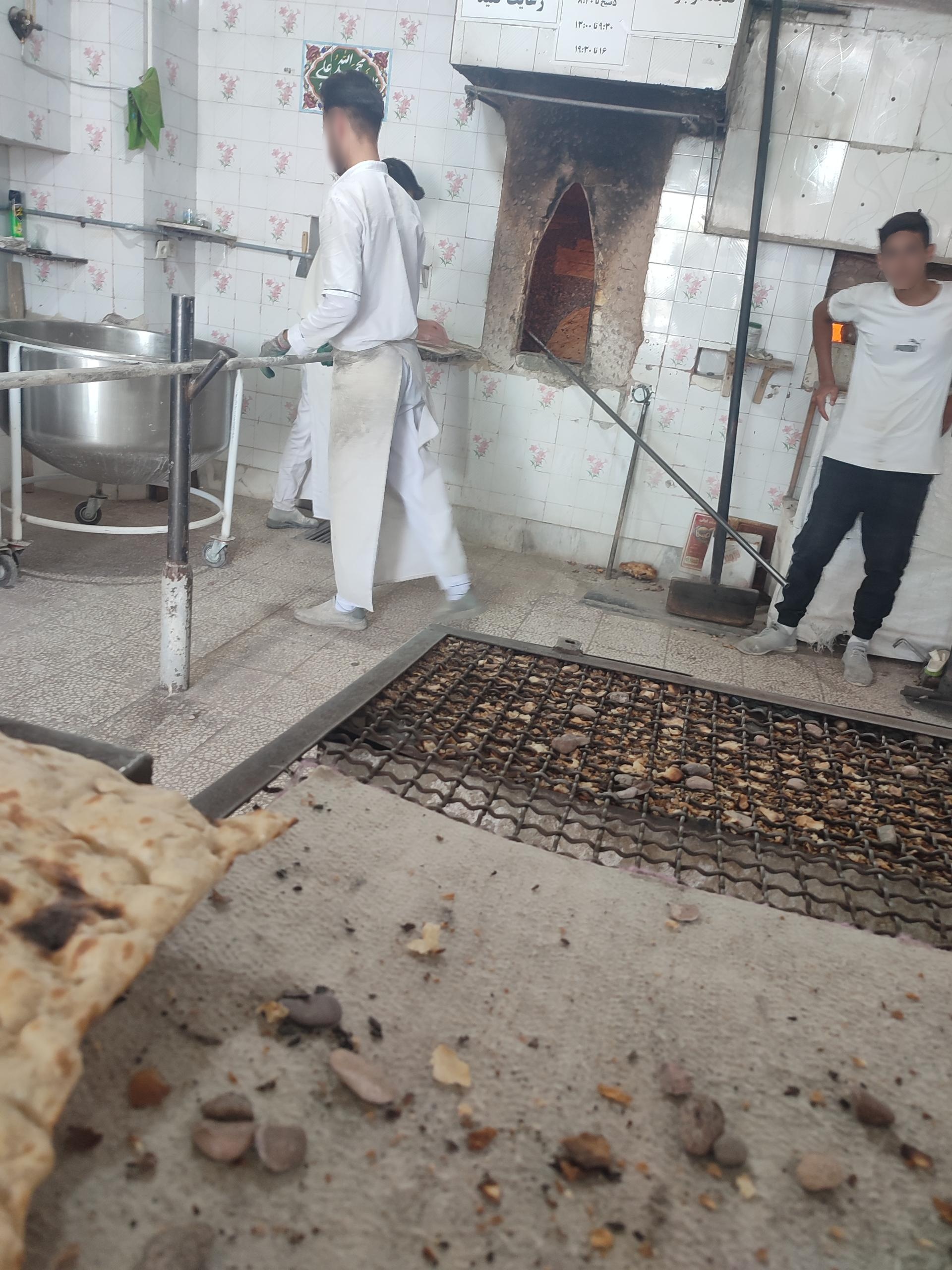 عکس نانوایی سنگکی