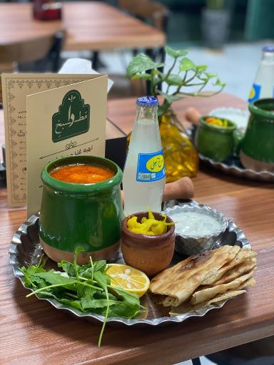 عکس تهیه غذای دی