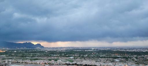 عکس نور شهدا (بقعه شهدای گمنام)