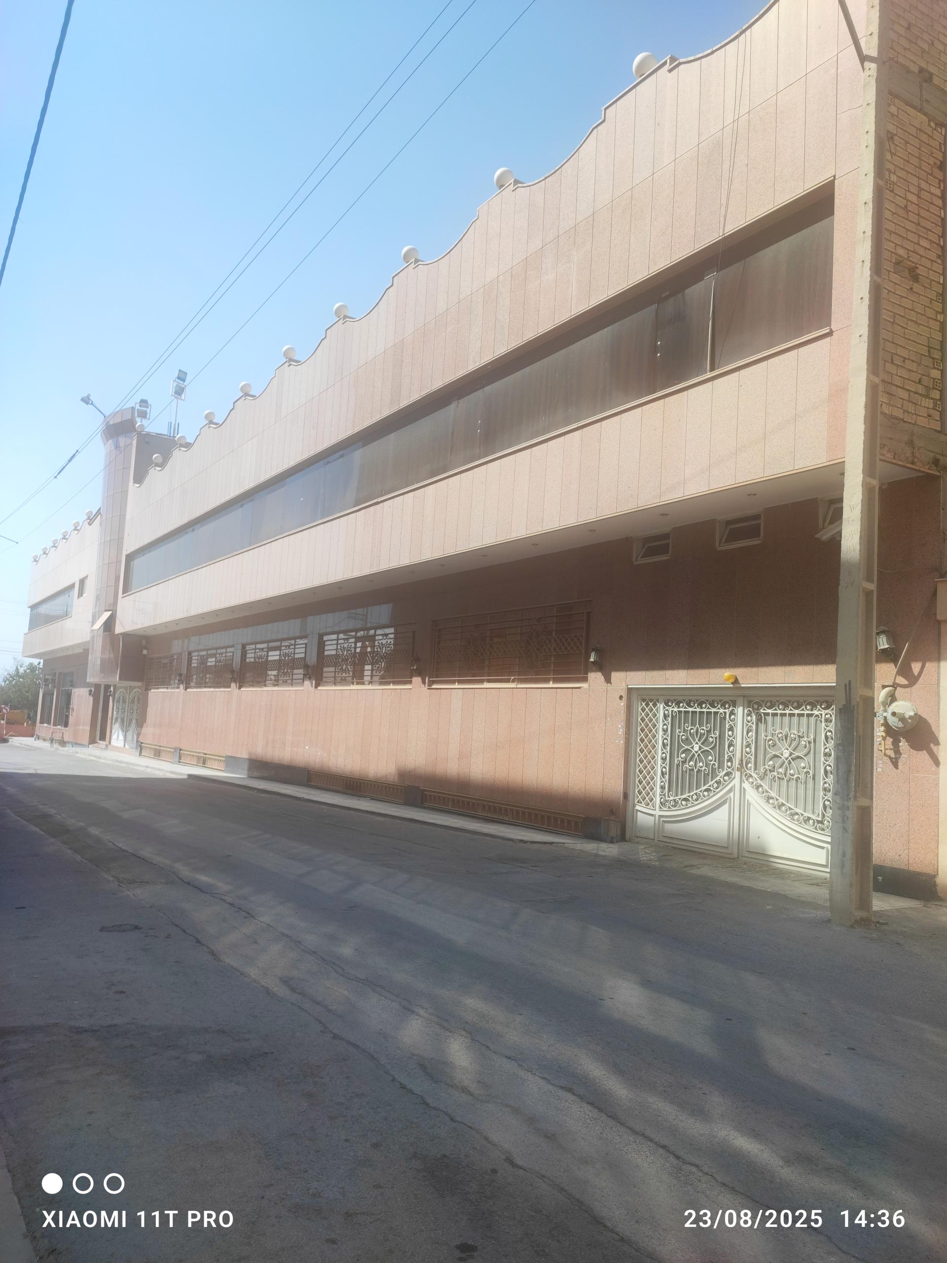 عکس تالار بزرگ الماس شرق