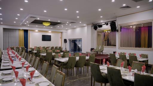 عکس مجتمع پذیرایی خورشید 