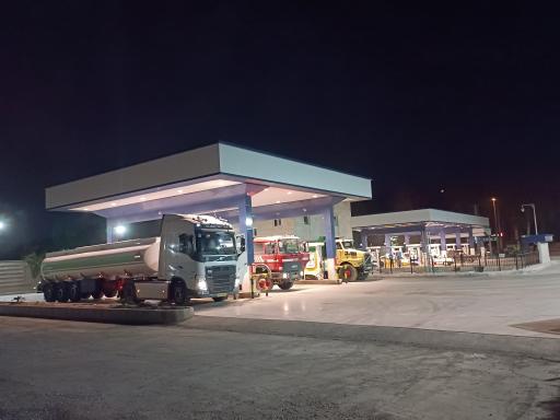 عکس پمپ بنزین و گازوئیل کندوان خوش نیا