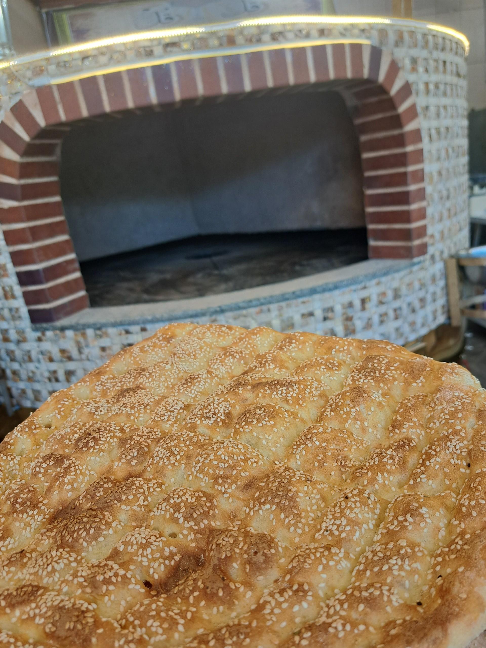 عکس نان و شیرینی طلایی