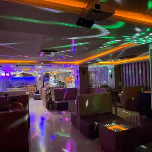 عکس سفره خانه سنتی ویحان