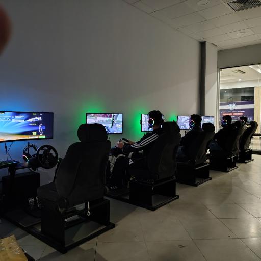 عکس باشگاه رانندگی مجازی (ریس نت مشهد)