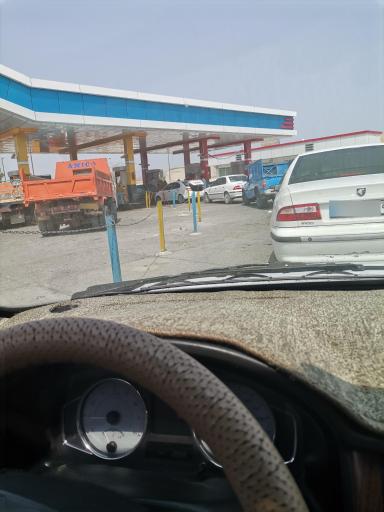 عکس پمپ بنزین