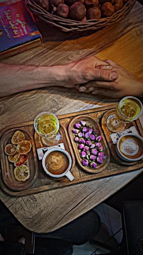 عکس کافه دارچین