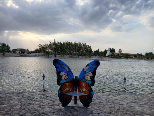 عکس دریاچه مصنوعی