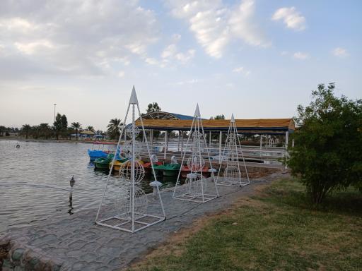 عکس دریاچه مصنوعی