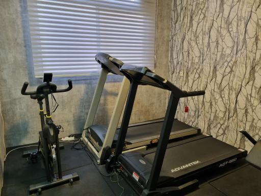 عکس باشگاه ورزشی فارمیس