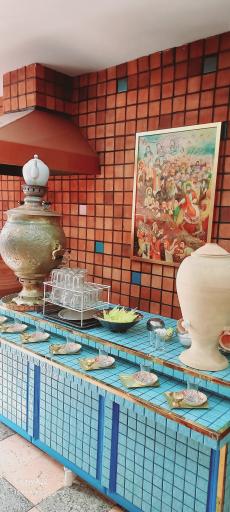 عکس رستوران باغچه