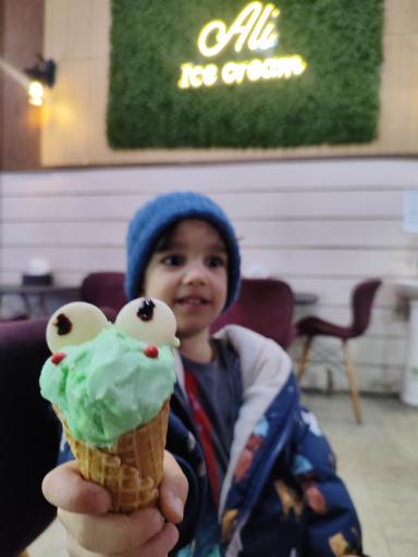 عکس کافه آبمیوه بستنی علی
