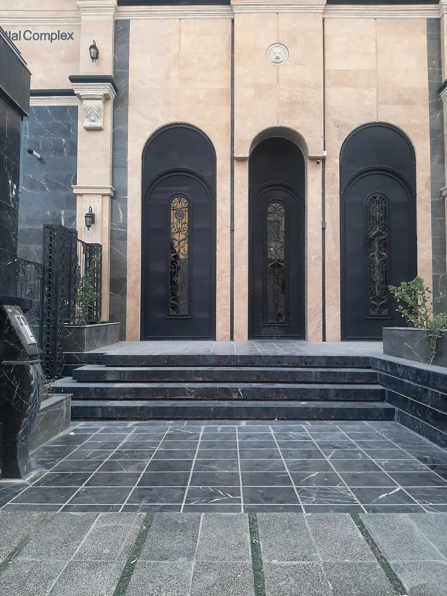 عکس ساختمان مهر کلاسیک