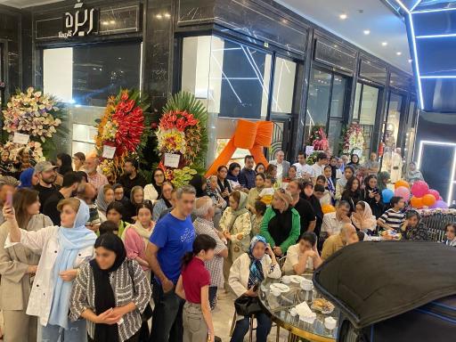 عکس مجتمع تجاری رونیکا مال