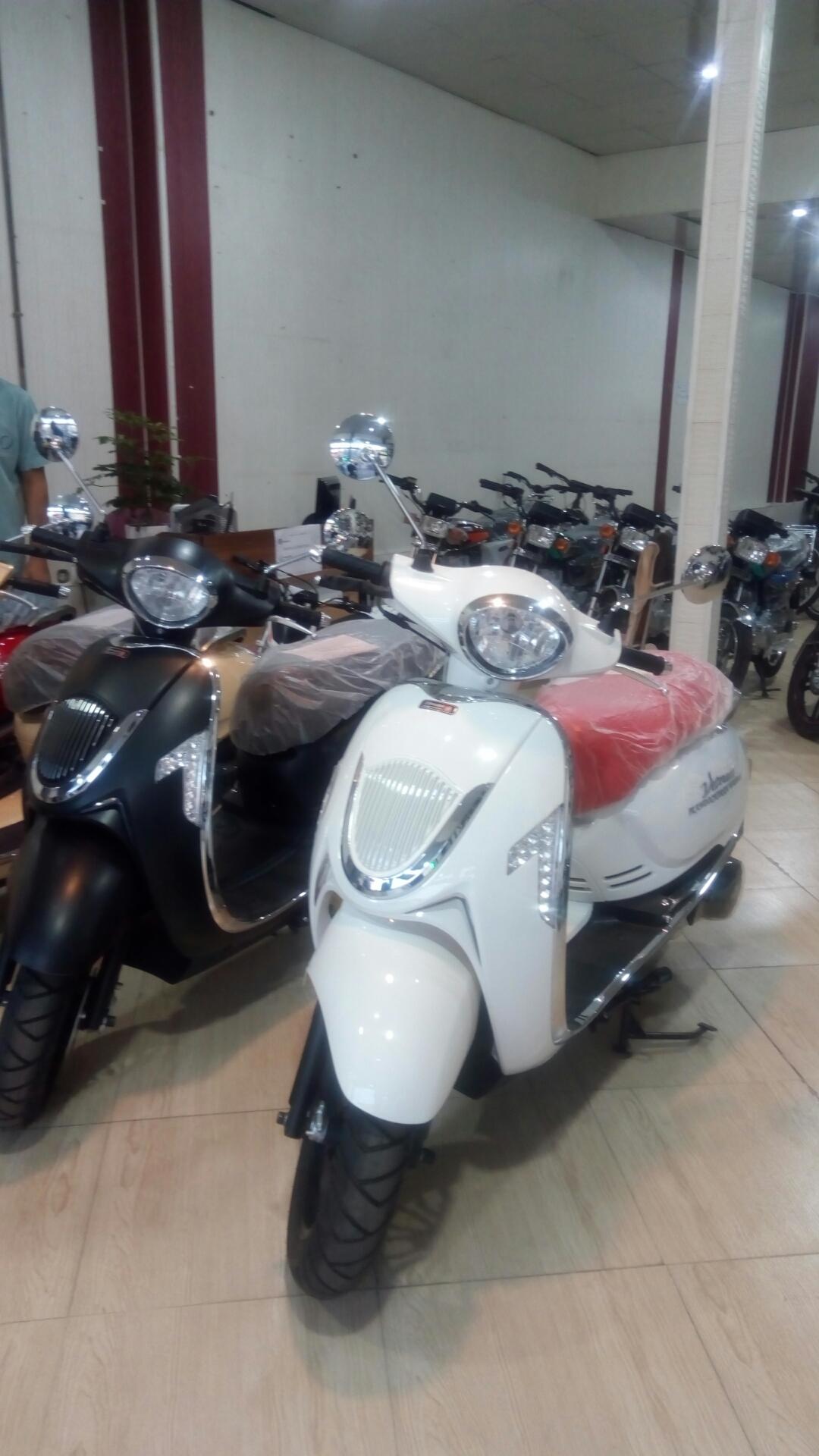 عکس موتورسیکلت بهمن