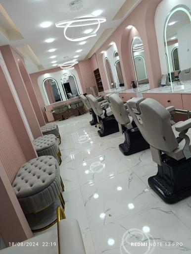 سالن زیبایی ارکیده شرقی 