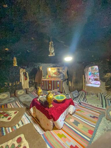 عکس شربت خانه و رستوران سنتی بن میمند