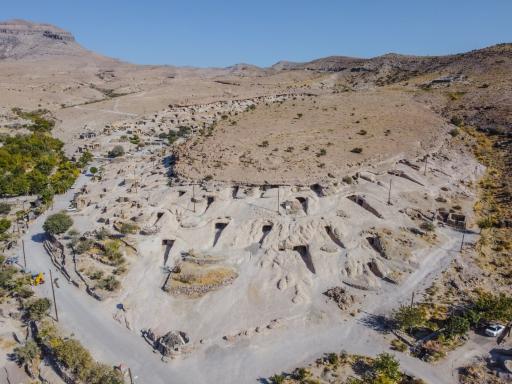 عکس شربت خانه و رستوران سنتی بن میمند