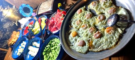 عکس شربت خانه و رستوران سنتی بن میمند