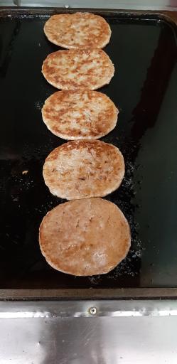 عکس پیتزا ساندویچ داتیس