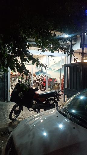 عکس موتور فروشی کینگ آپاچی