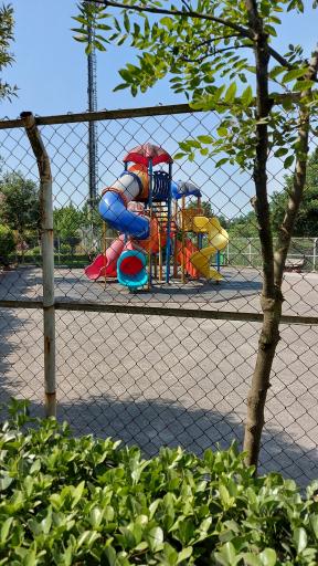 عکس زمین بازی کودکان