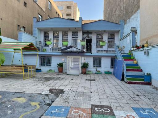 عکس دبستان و پیش دبستانی دخترانه آوازه