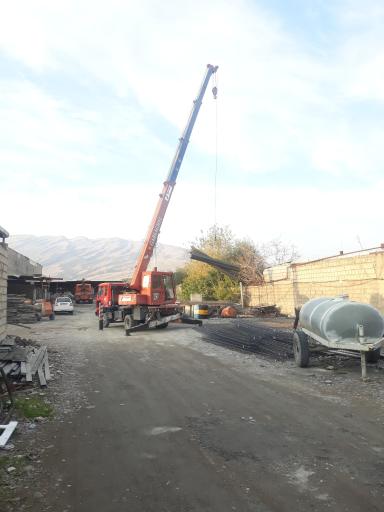 عکس کارگاه تیرچه بلوک و جرثقیل آبسری