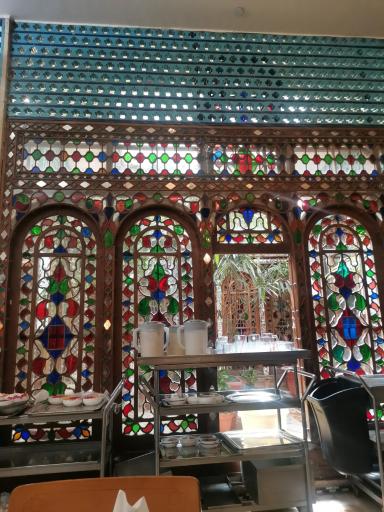 عکس رستوران شهرزاد